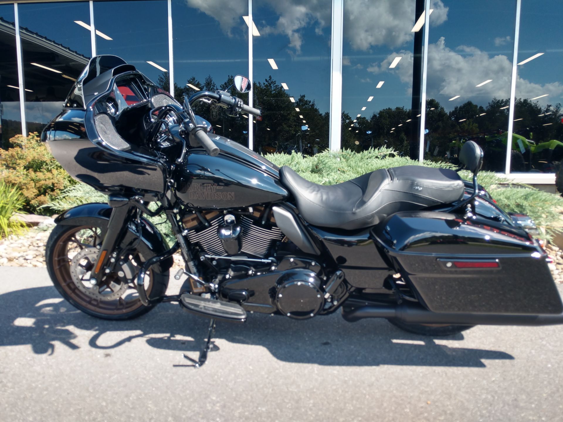2023 Harley-Davidson Road Glide® ST in Duncansville, Pennsylvania - Photo 2
