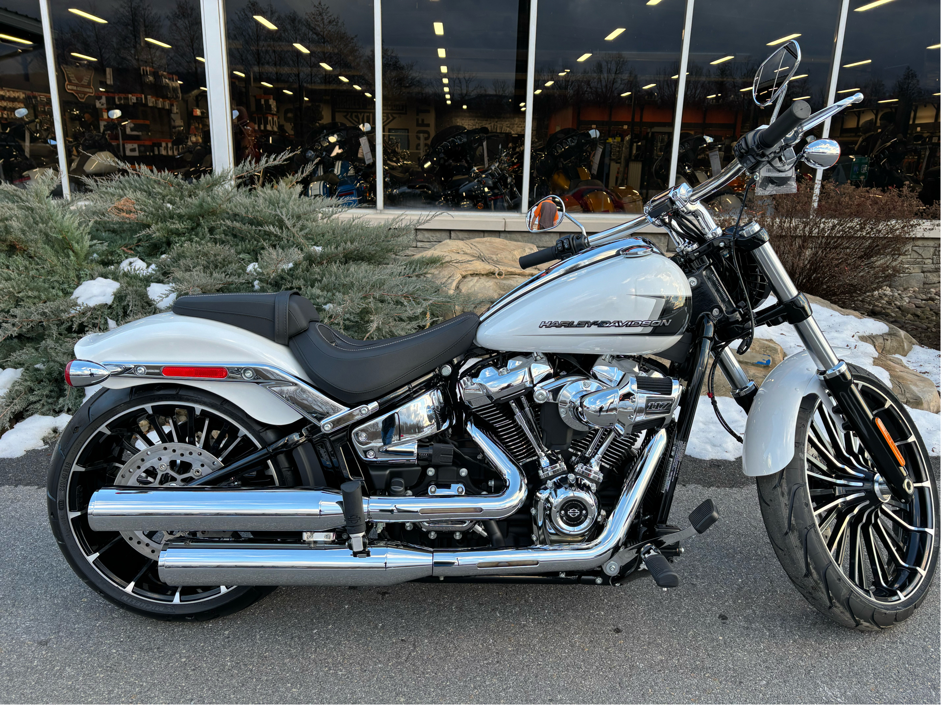 2024 Harley-Davidson Breakout® in Duncansville, Pennsylvania - Photo 1