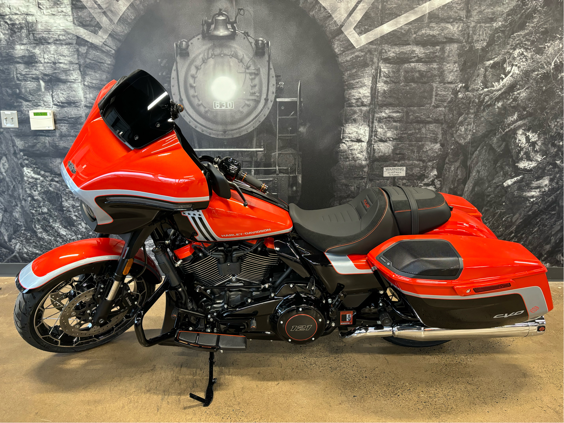 2024 Harley-Davidson CVO™ Street Glide® in Duncansville, Pennsylvania - Photo 4
