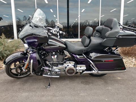 2021 Harley-Davidson CVO™ Limited in Duncansville, Pennsylvania - Photo 2