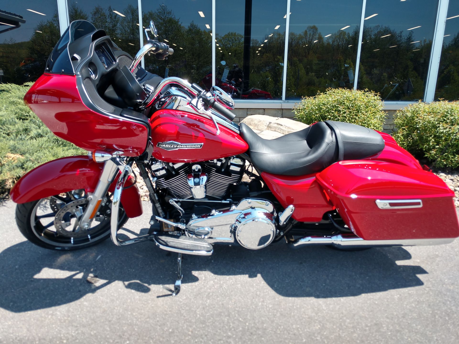 2023 Harley-Davidson Road Glide® in Duncansville, Pennsylvania - Photo 2