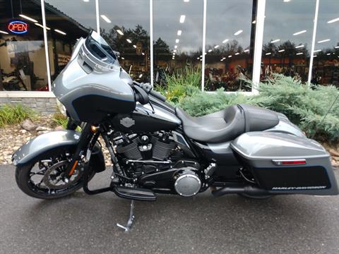 2021 Harley-Davidson Street Glide® Special in Duncansville, Pennsylvania - Photo 2