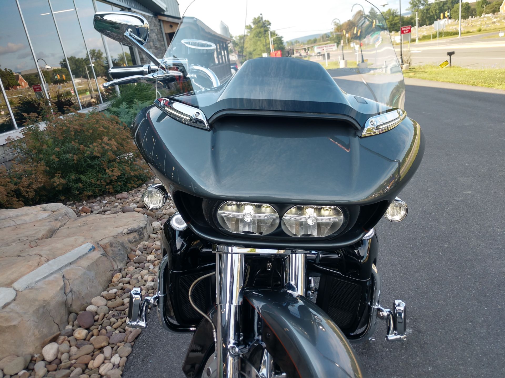 2016 Harley-Davidson CVO™ Road Glide™ Ultra in Duncansville, Pennsylvania - Photo 8