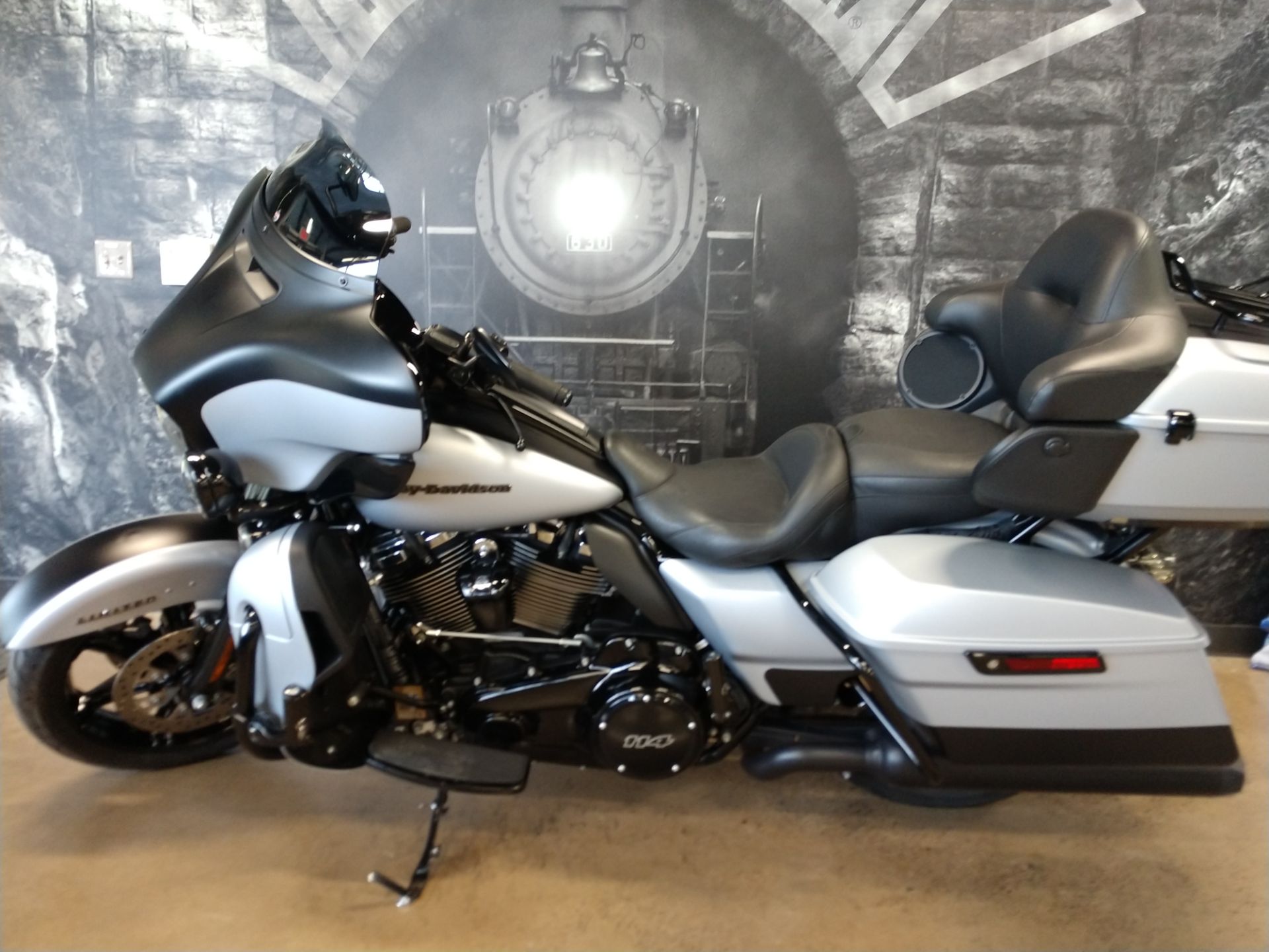 2020 Harley-Davidson Ultra Limited in Duncansville, Pennsylvania - Photo 2