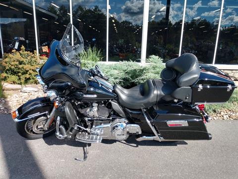 2011 Harley-Davidson Electra Glide® Ultra Limited in Duncansville, Pennsylvania - Photo 2