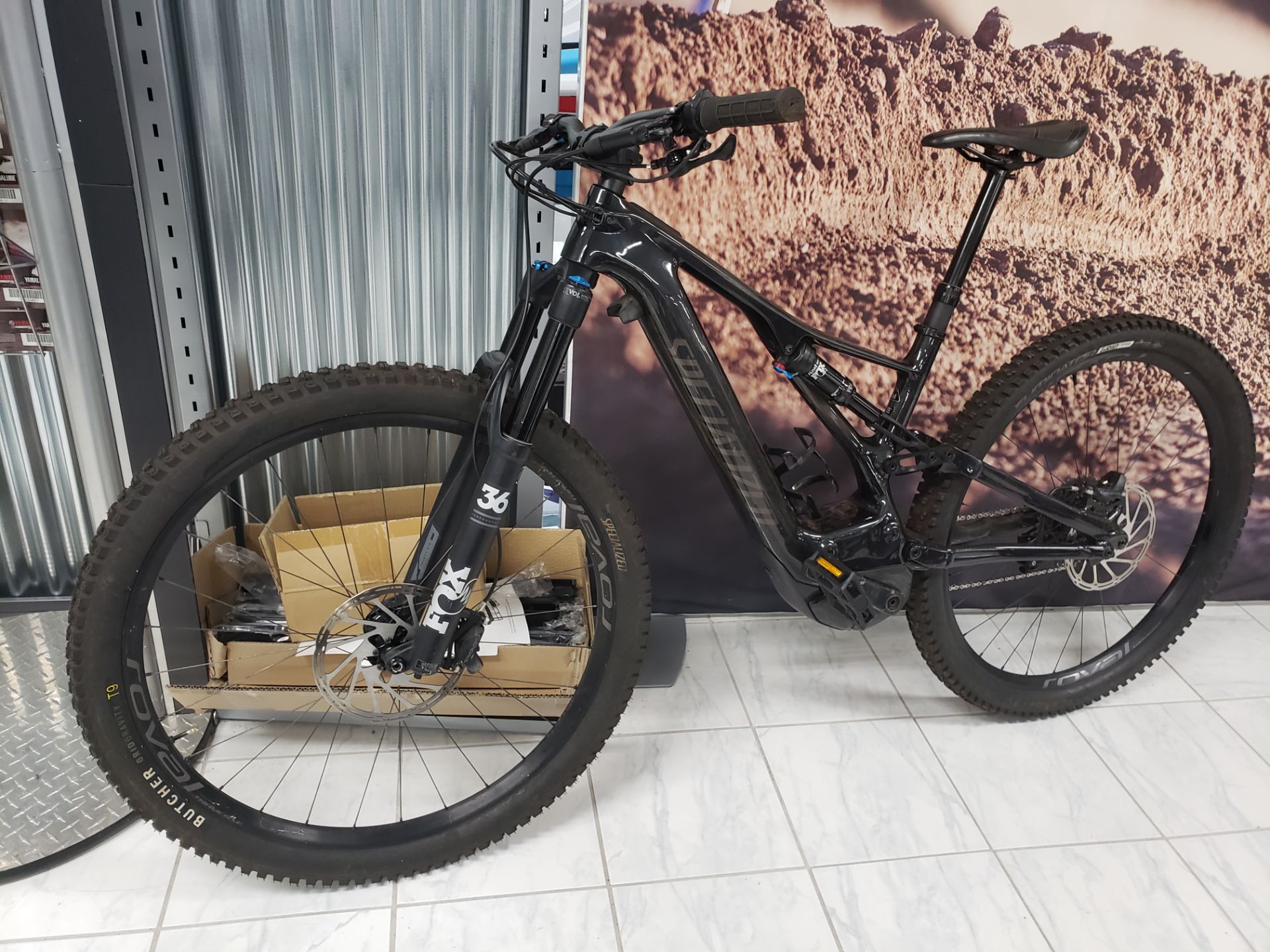 2020 Specialized Bicycle Components LEVO EXPERT CARBON 29 M in Johnson Creek, Wisconsin - Photo 1