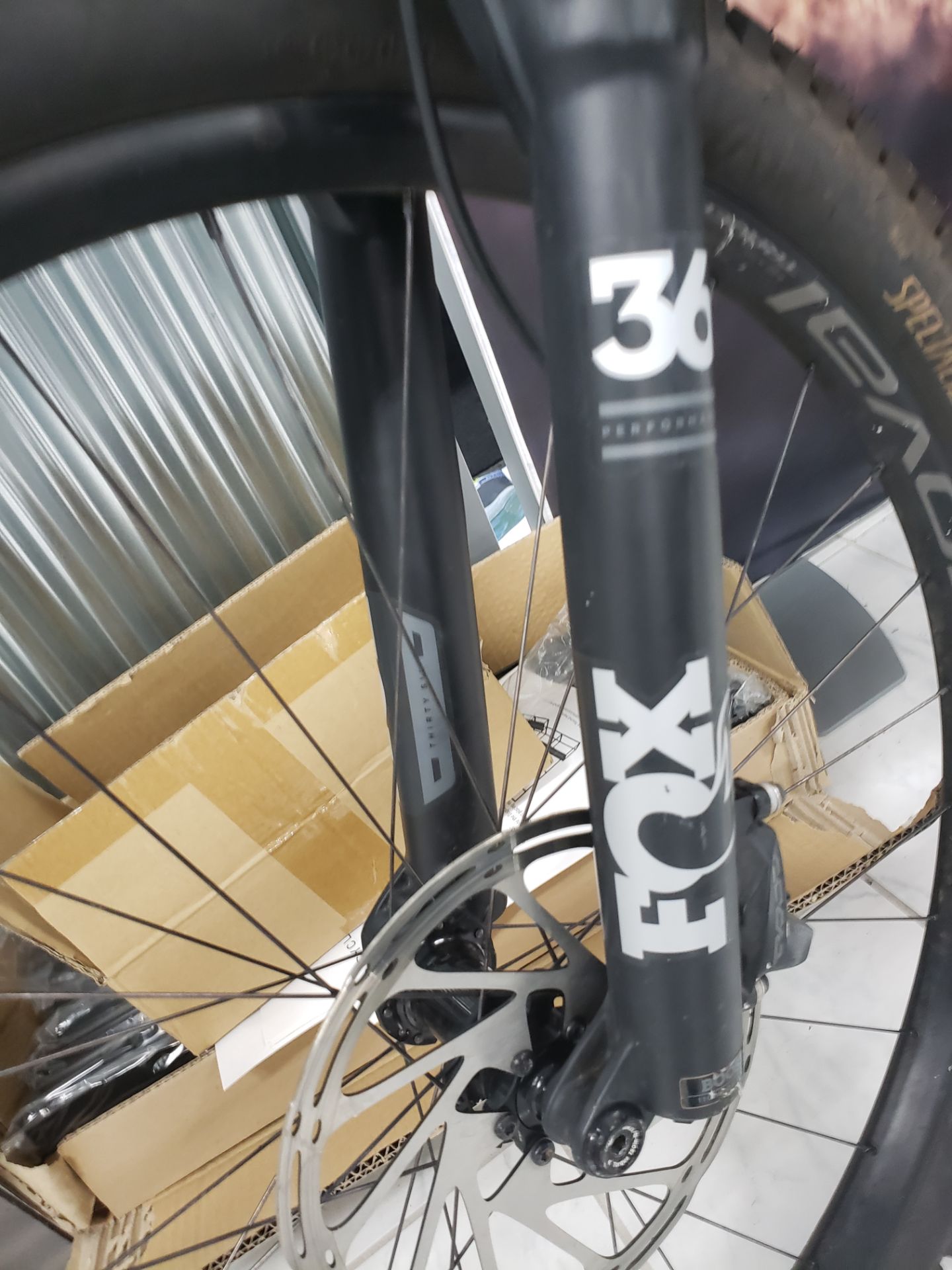 2020 Specialized Bicycle Components LEVO EXPERT CARBON 29 M in Johnson Creek, Wisconsin - Photo 3