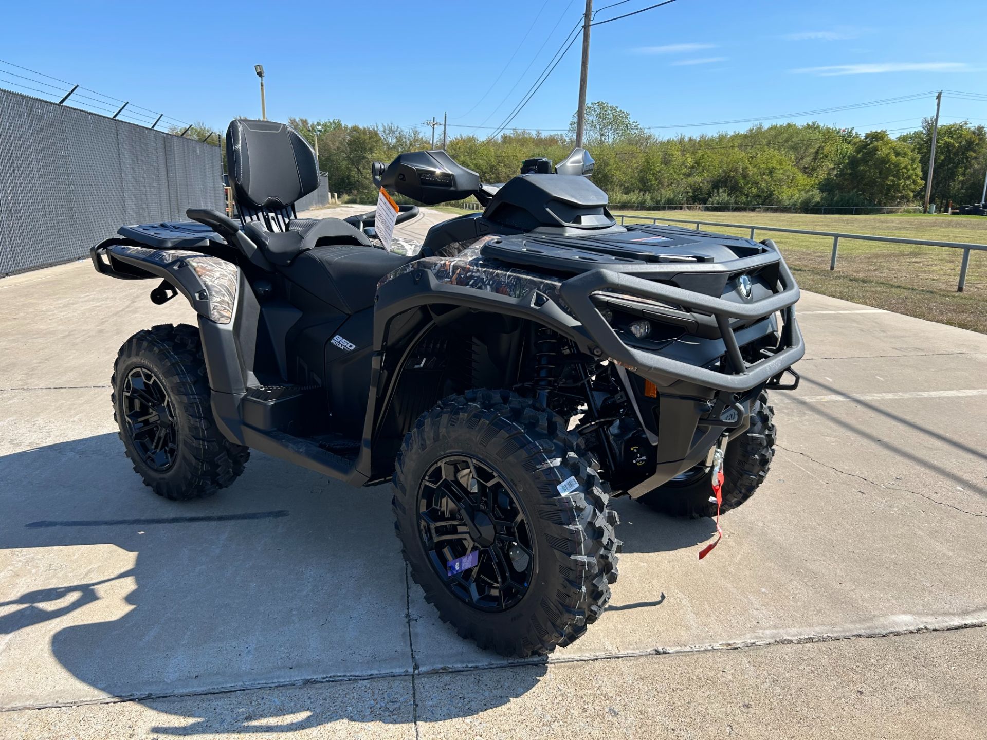 2025 Can-Am Outlander MAX XT 850 in Greenville, Texas - Photo 7