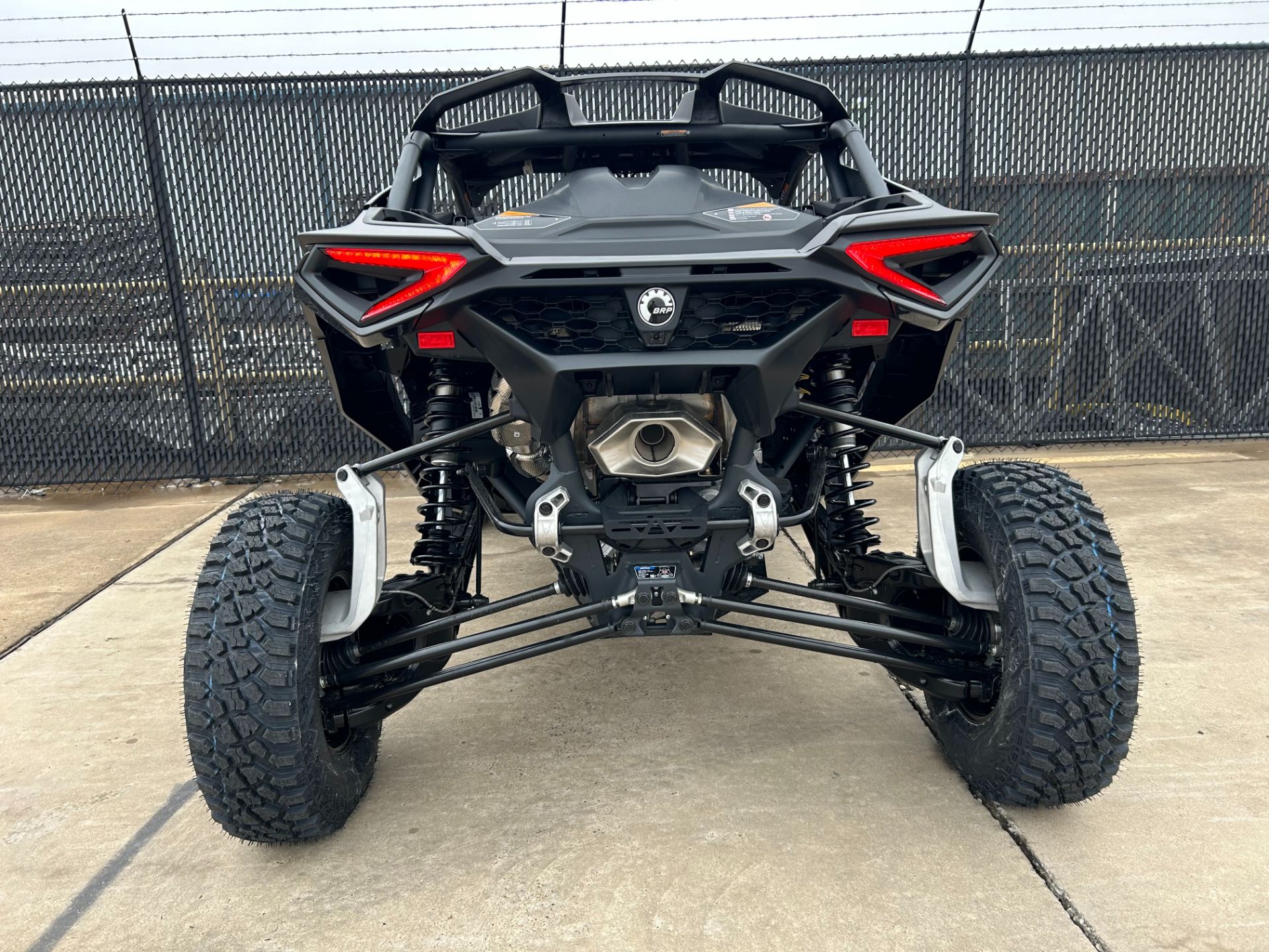 2024 Can-Am Maverick R X RS with Smart-Shox 999T DCT in Greenville, Texas - Photo 4