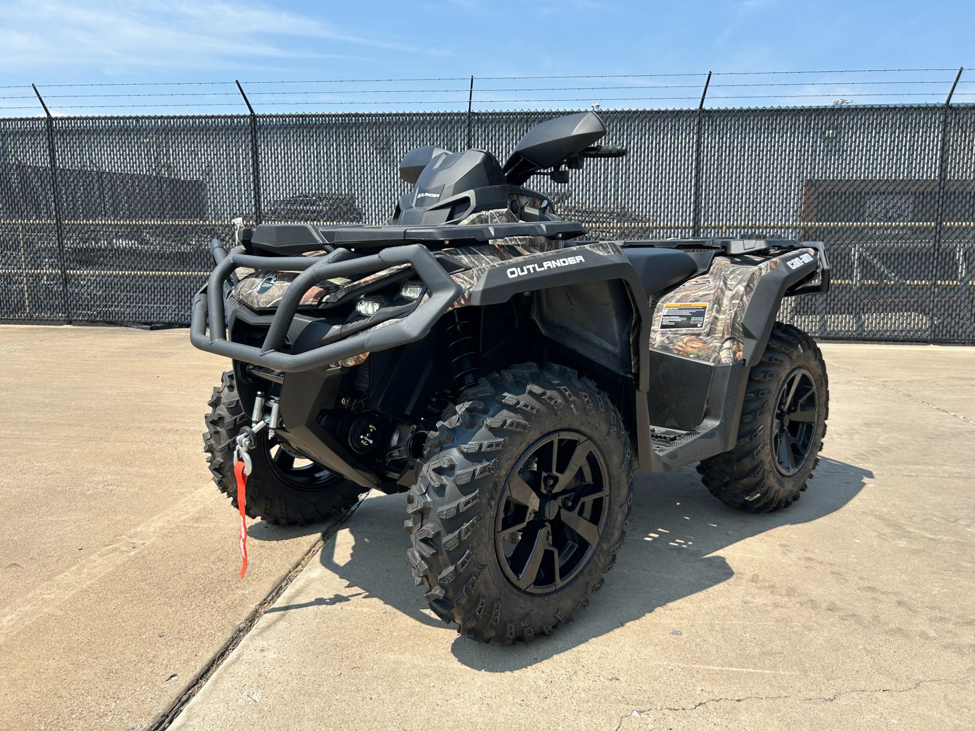 2024 Can-Am Outlander XT 850 in Greenville, Texas - Photo 5