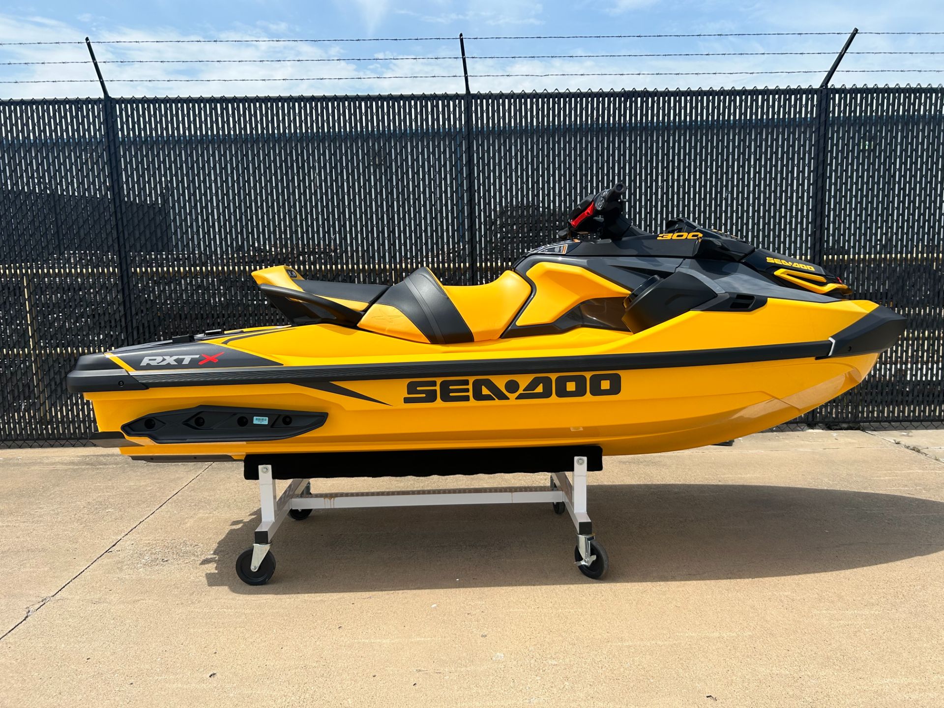 2023 Sea-Doo RXT-X 300 iBR in Greenville, Texas - Photo 3