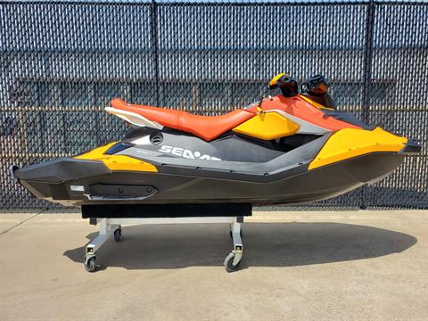 2022 Sea-Doo Spark 3up 90 hp iBR, Convenience Package + Sound System in Greenville, Texas - Photo 2