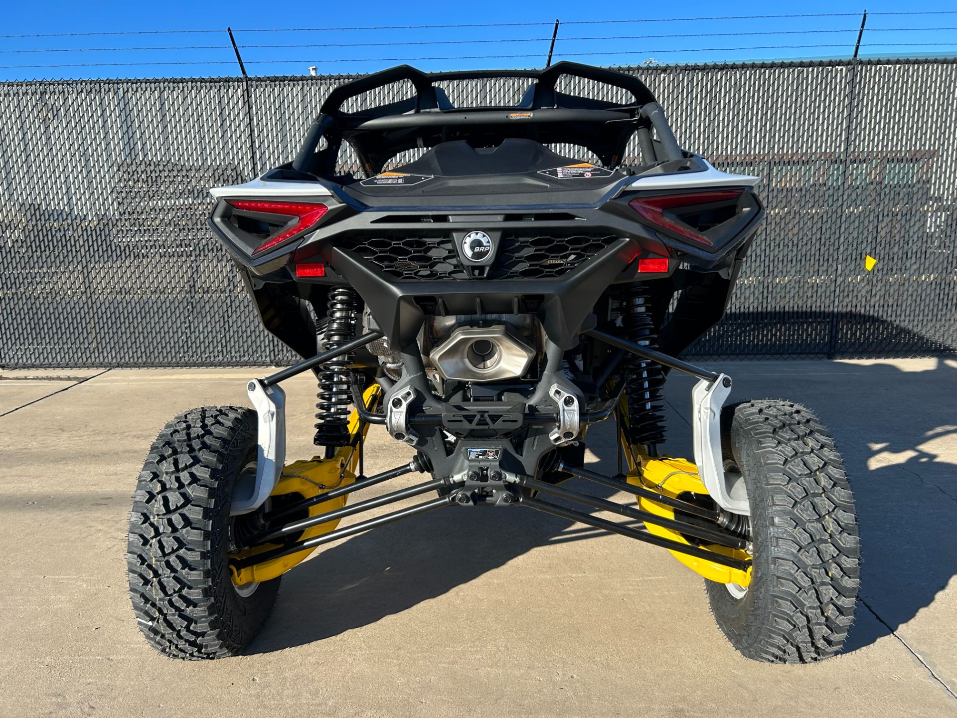 2024 Can-Am Maverick R 999T DCT in Greenville, Texas - Photo 4