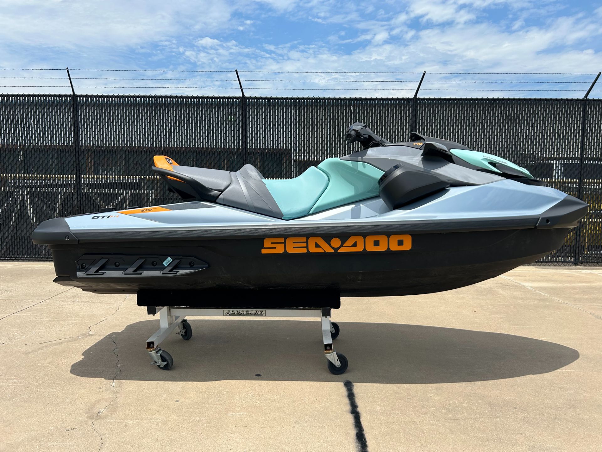 2023 Sea-Doo GTI SE 170 iBR iDF + Sound System in Greenville, Texas - Photo 2