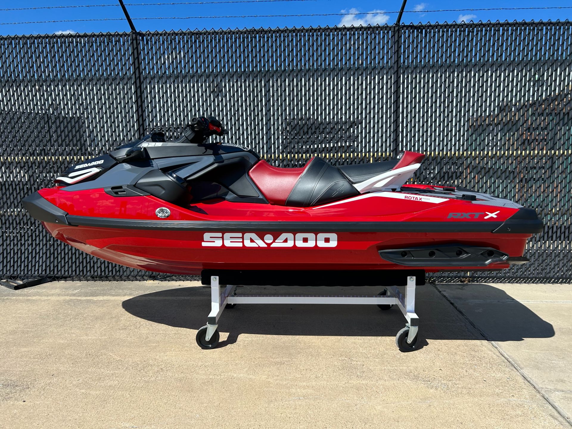 2024 Sea-Doo RXT-X 325 + Tech Package in Greenville, Texas - Photo 3