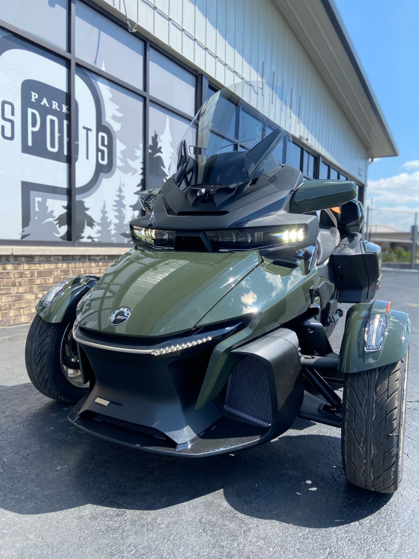 2023 Can-Am Spyder RT Sea-to-Sky in Roscoe, Illinois - Photo 3
