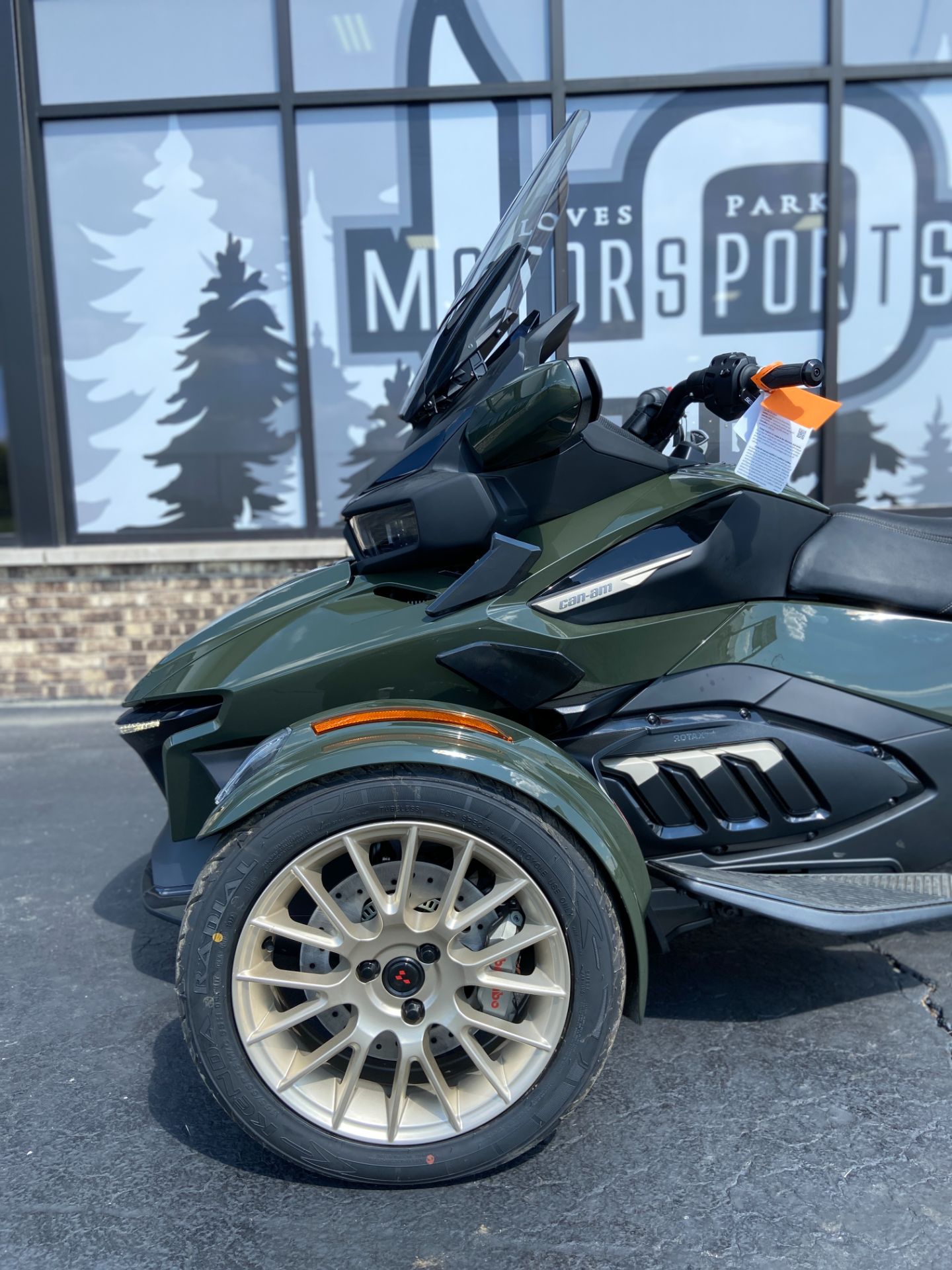 2023 Can-Am Spyder RT Sea-to-Sky in Roscoe, Illinois - Photo 6