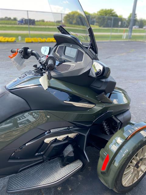 2023 Can-Am Spyder RT Sea-to-Sky in Roscoe, Illinois - Photo 11