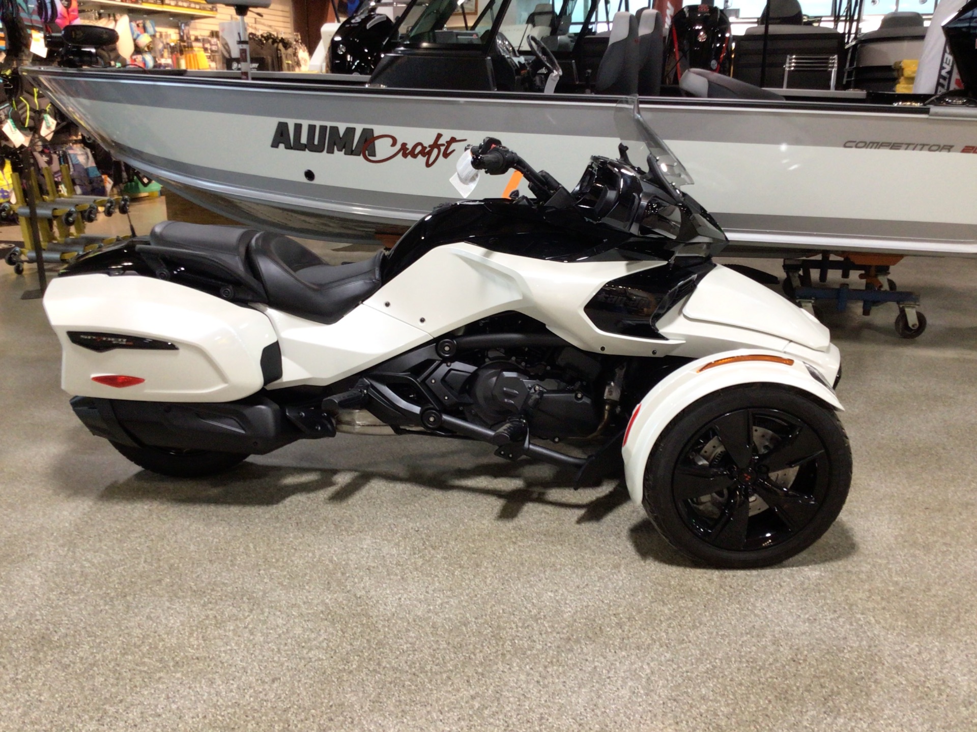 2023 Can-Am Spyder F3-T in Roscoe, Illinois - Photo 2