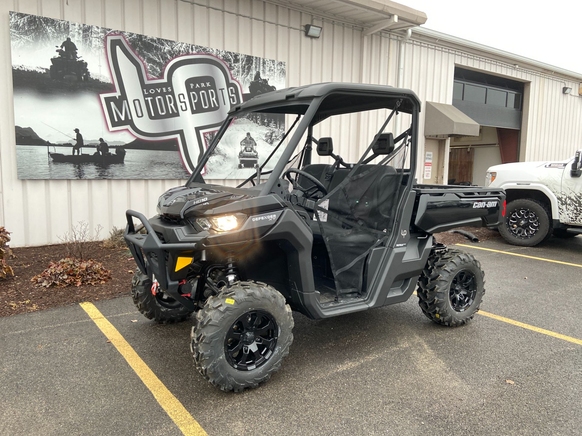 2024 Can-Am Defender XT HD10 in Roscoe, Illinois - Photo 2