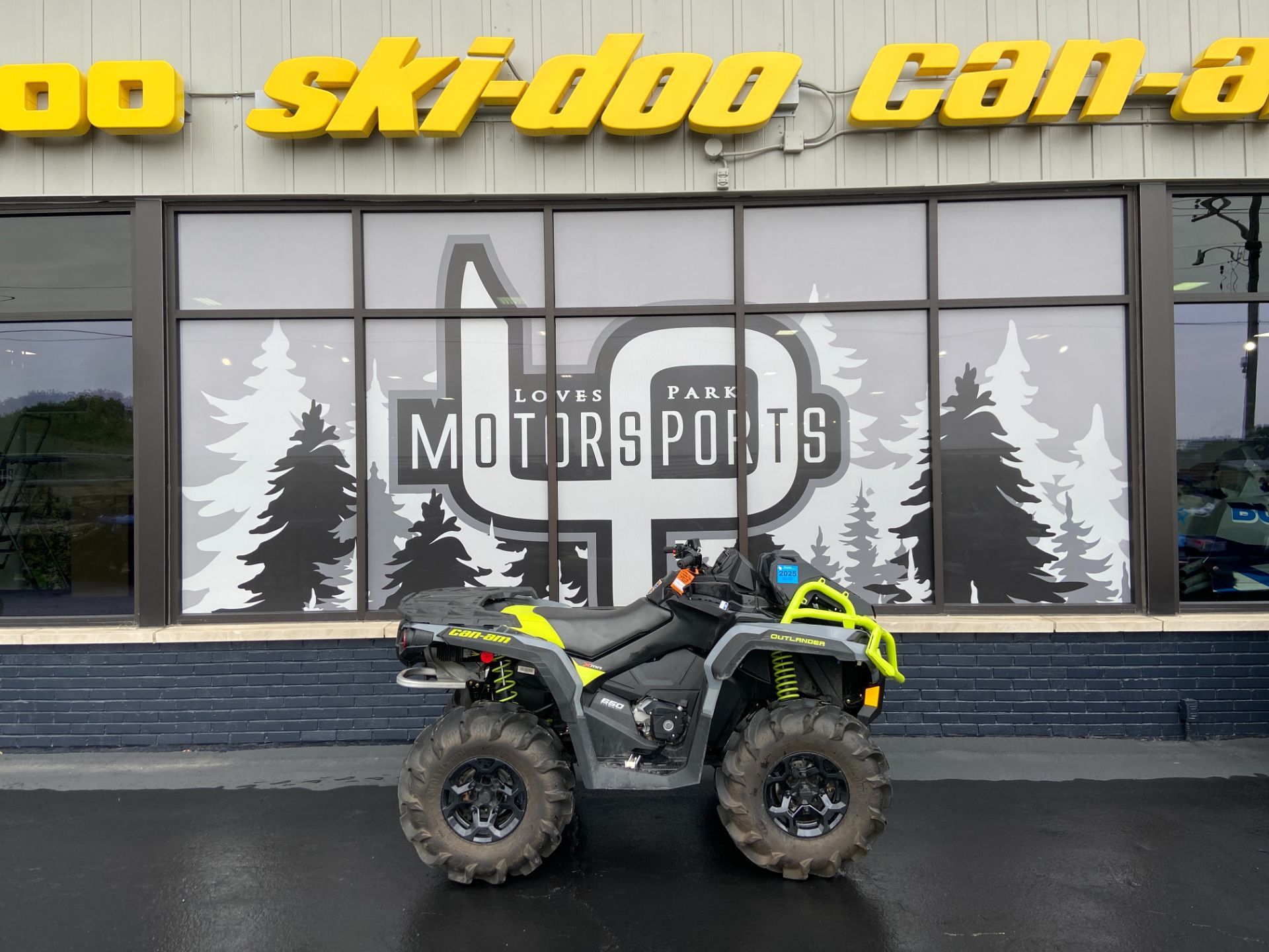2021 Can-Am Outlander X MR 650 in Roscoe, Illinois - Photo 1