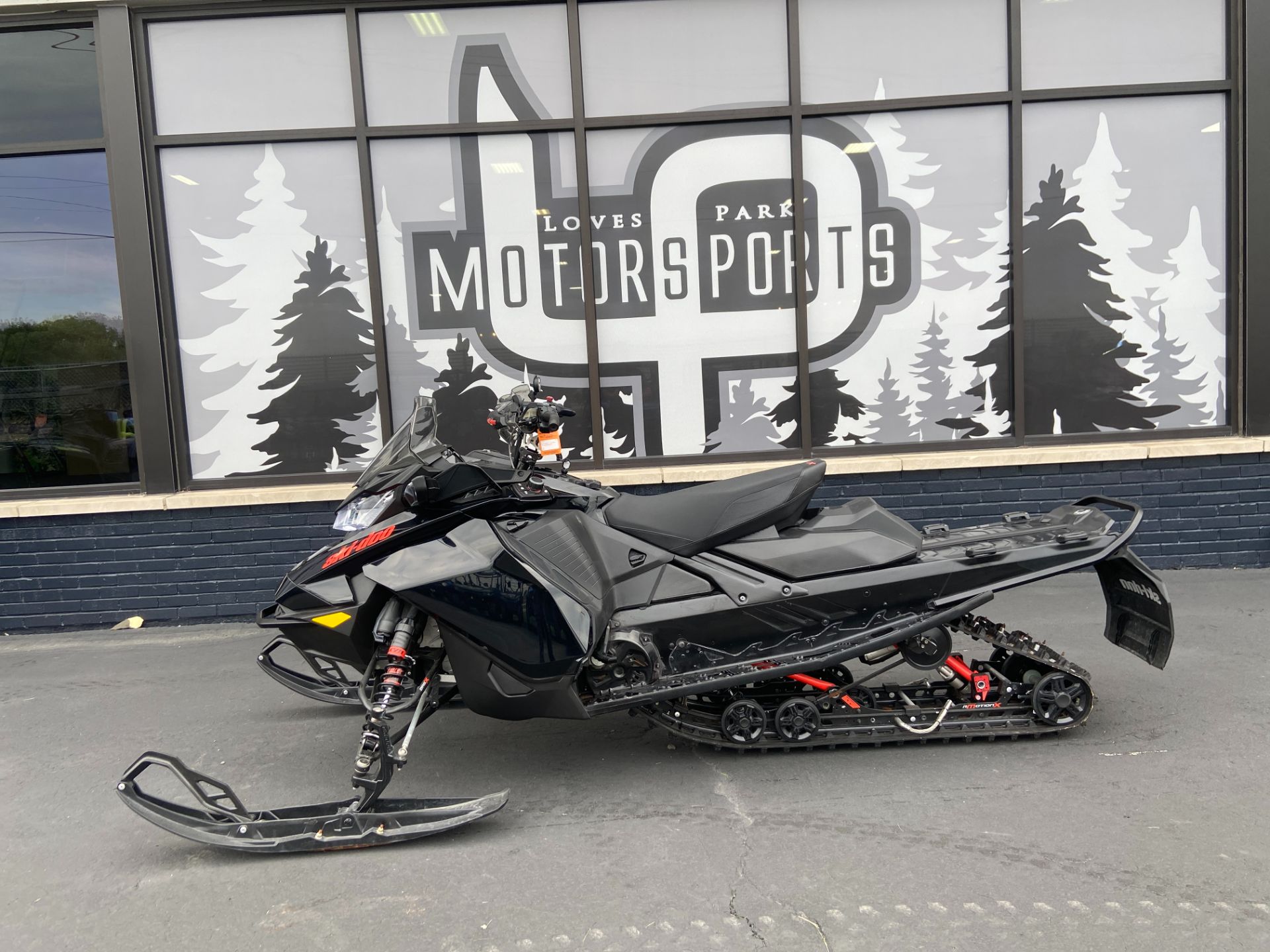 2022 Ski-Doo Renegade X-RS 850 E-TEC ES w/ Smart-Shox, RipSaw 1.25 w/ Premium Color Display in Roscoe, Illinois - Photo 1