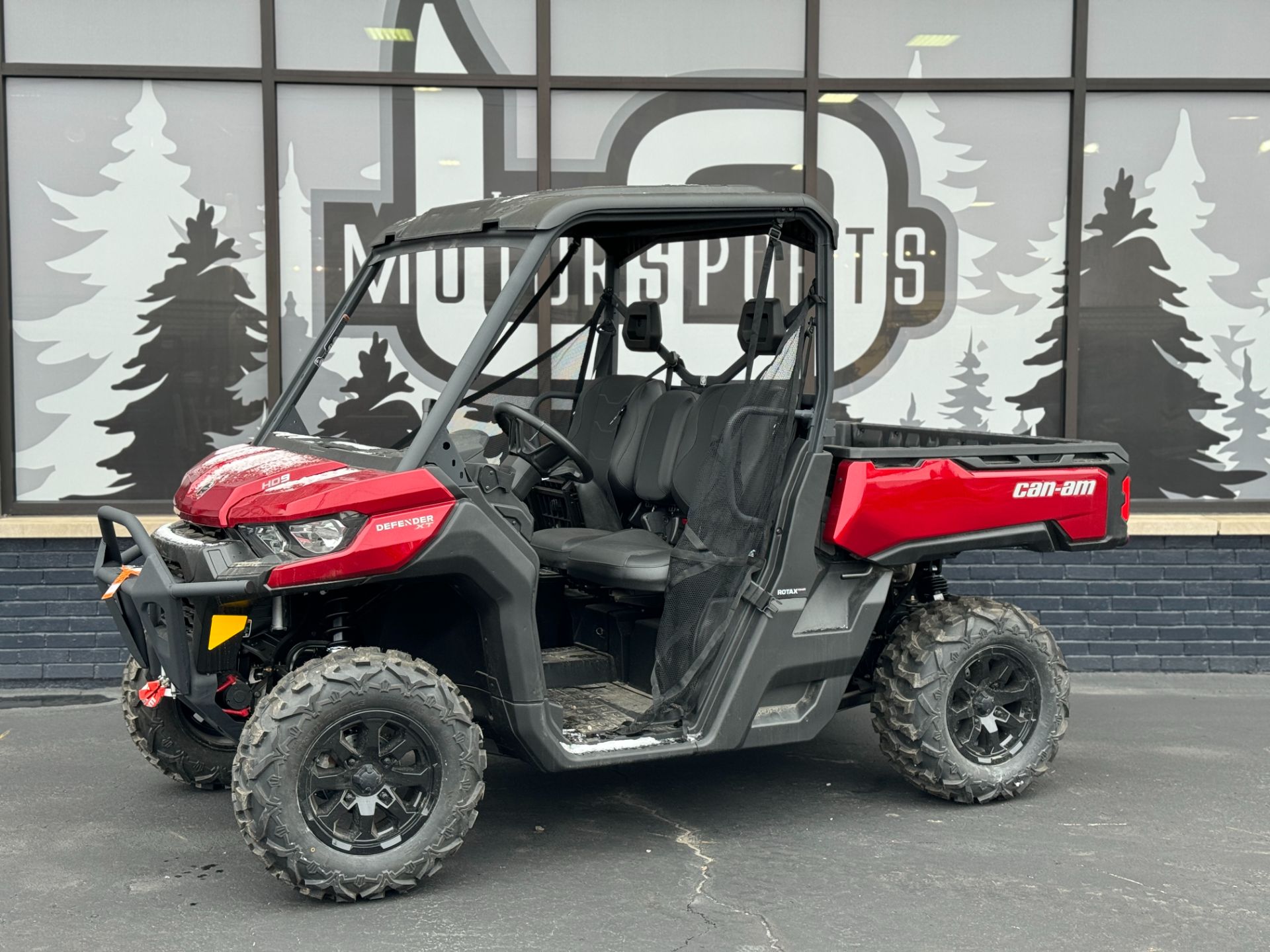 2024 Can-Am Defender XT HD9 in Roscoe, Illinois - Photo 1