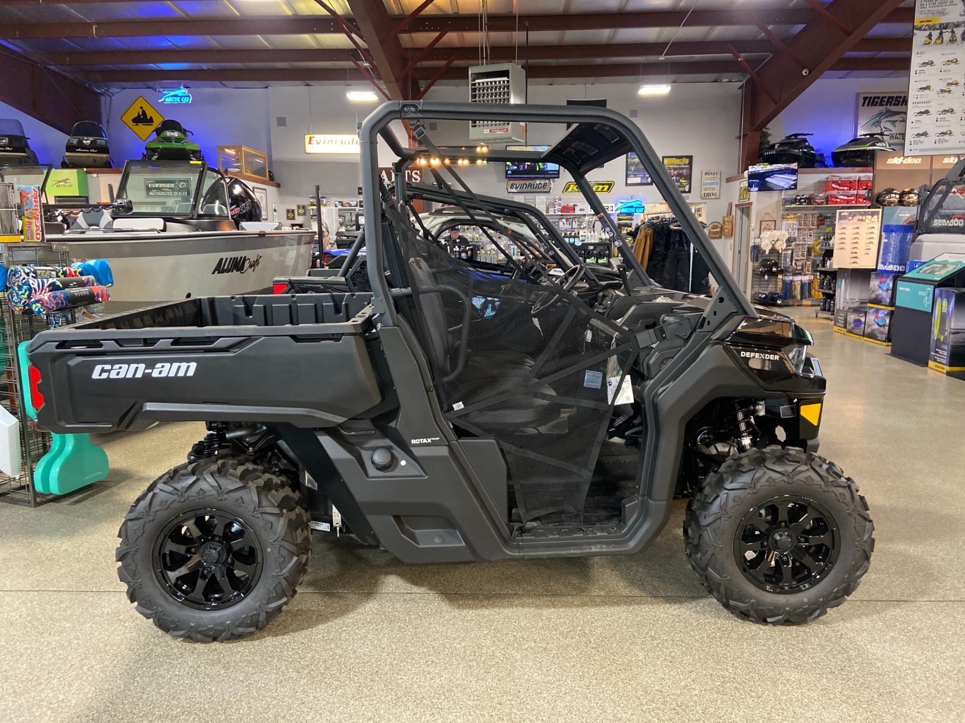 2023 Can-Am Defender DPS HD9 in Roscoe, Illinois - Photo 1