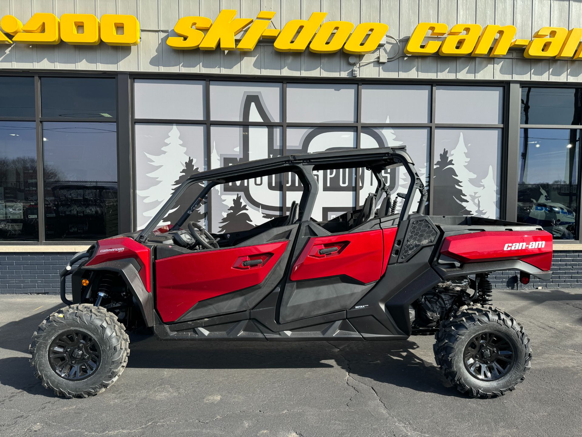 2024 Can-Am Commander MAX XT 1000R in Roscoe, Illinois - Photo 1