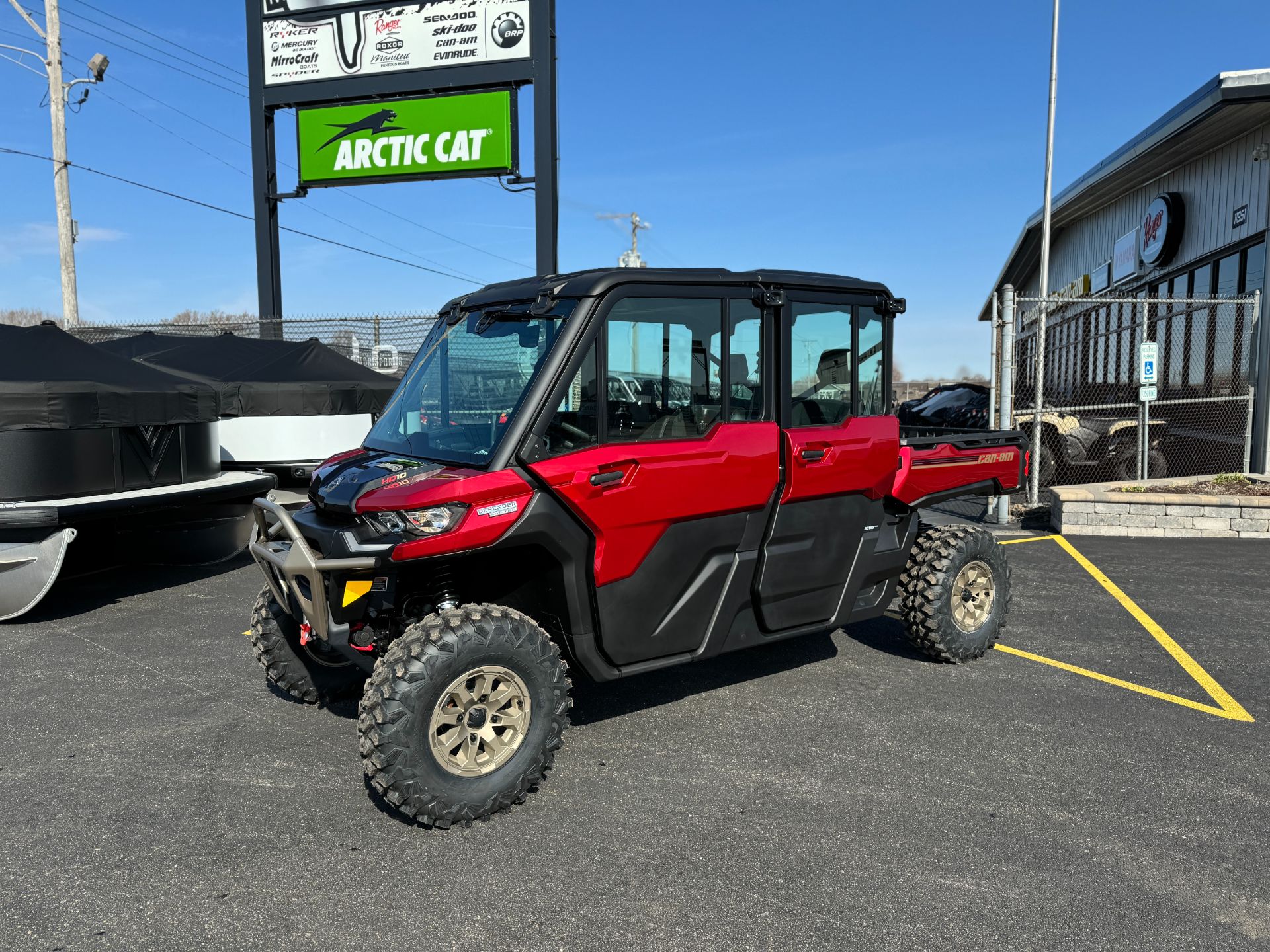 2024 Can-Am Defender MAX Limited in Roscoe, Illinois - Photo 1