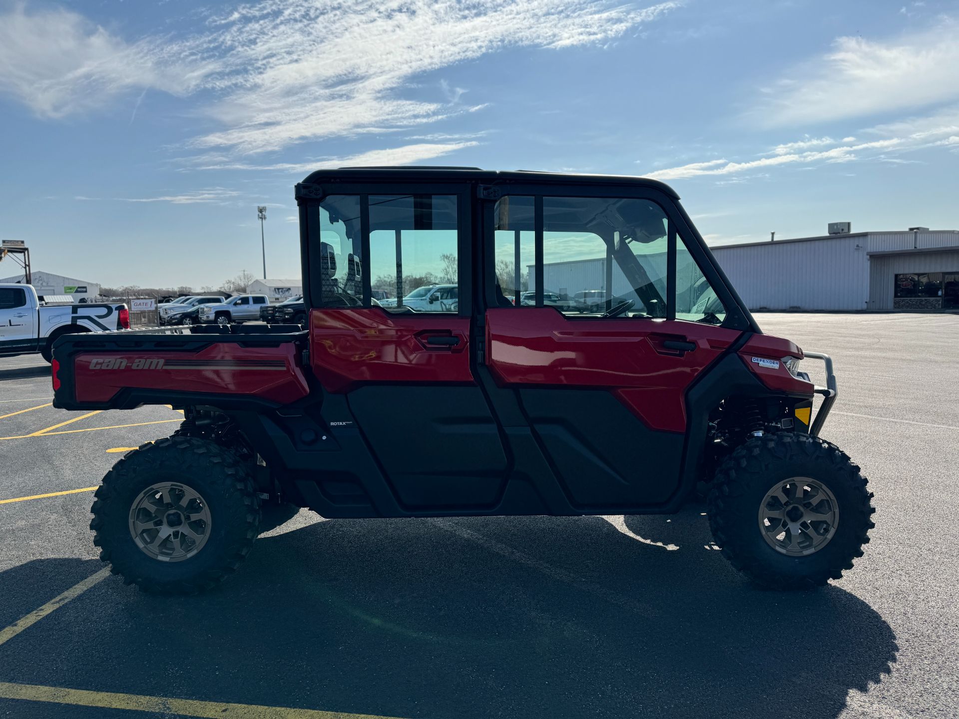 2024 Can-Am Defender MAX Limited in Roscoe, Illinois - Photo 9