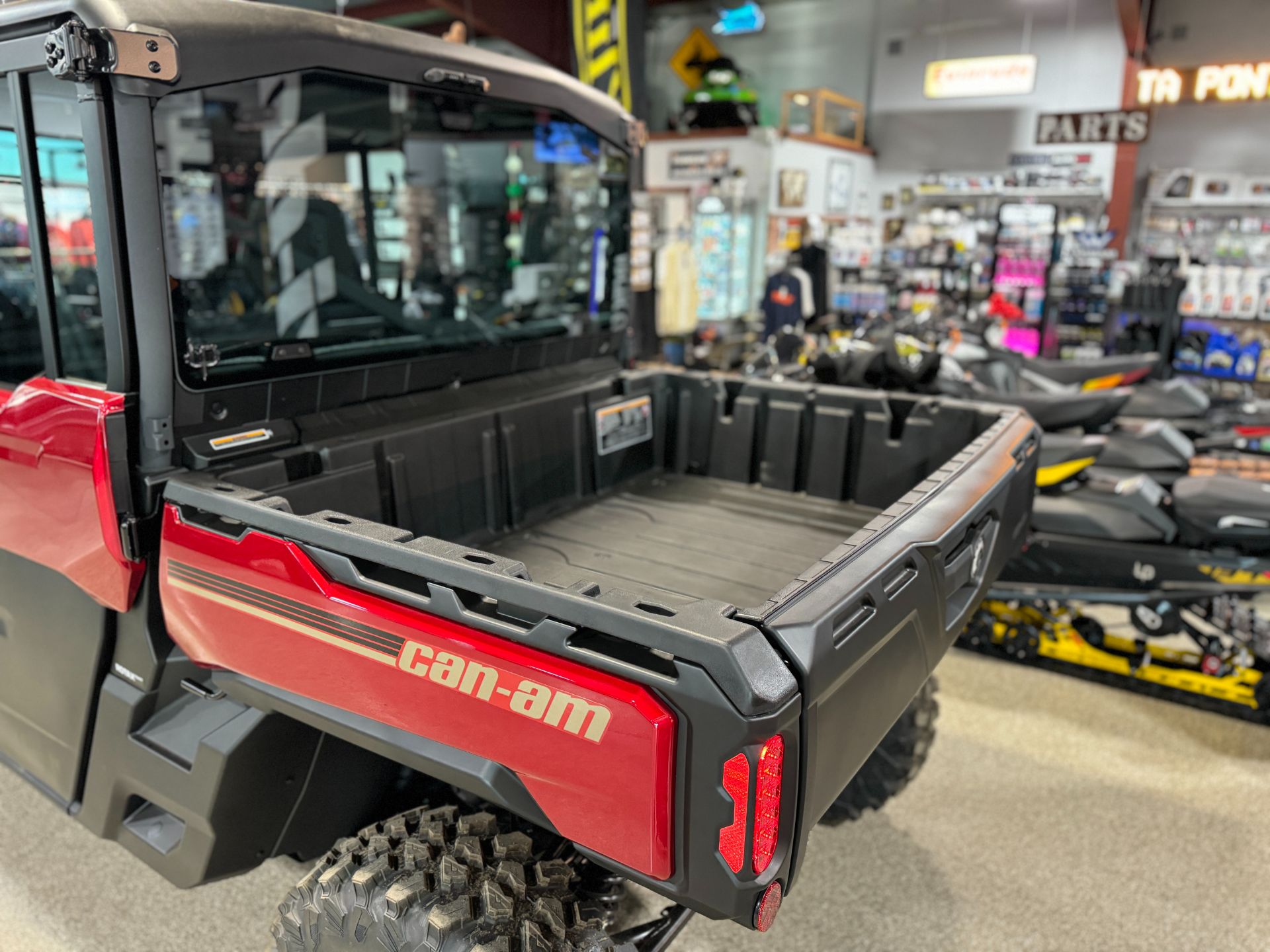 2024 Can-Am Defender MAX Limited in Roscoe, Illinois - Photo 5