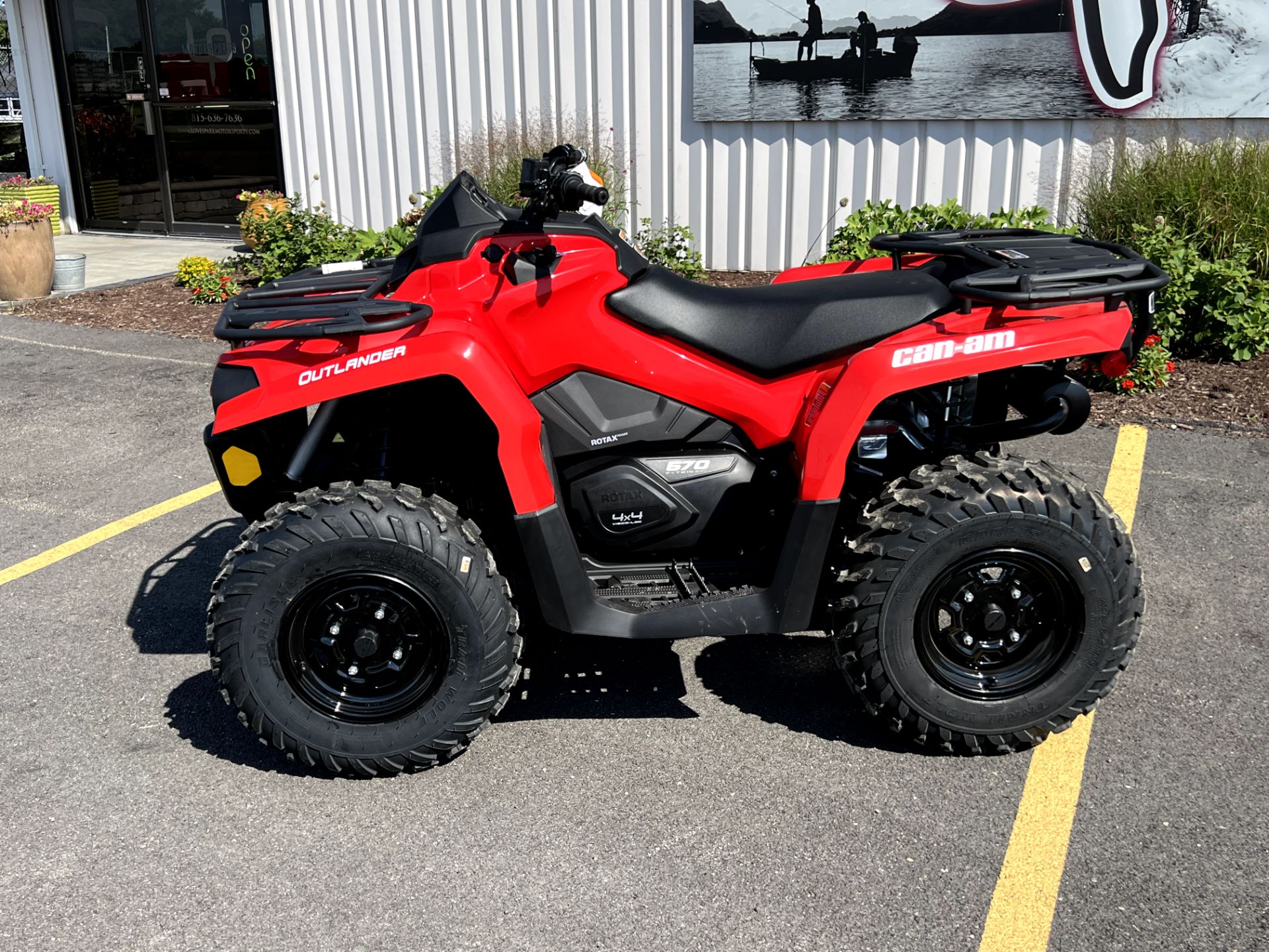 2022 Can-Am Outlander 570 in Roscoe, Illinois - Photo 2
