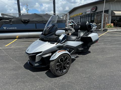2022 Can-Am Spyder RT Limited in Roscoe, Illinois - Photo 2