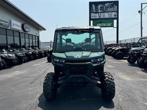 2024 Can-Am Defender DPS CAB in Roscoe, Illinois - Photo 3