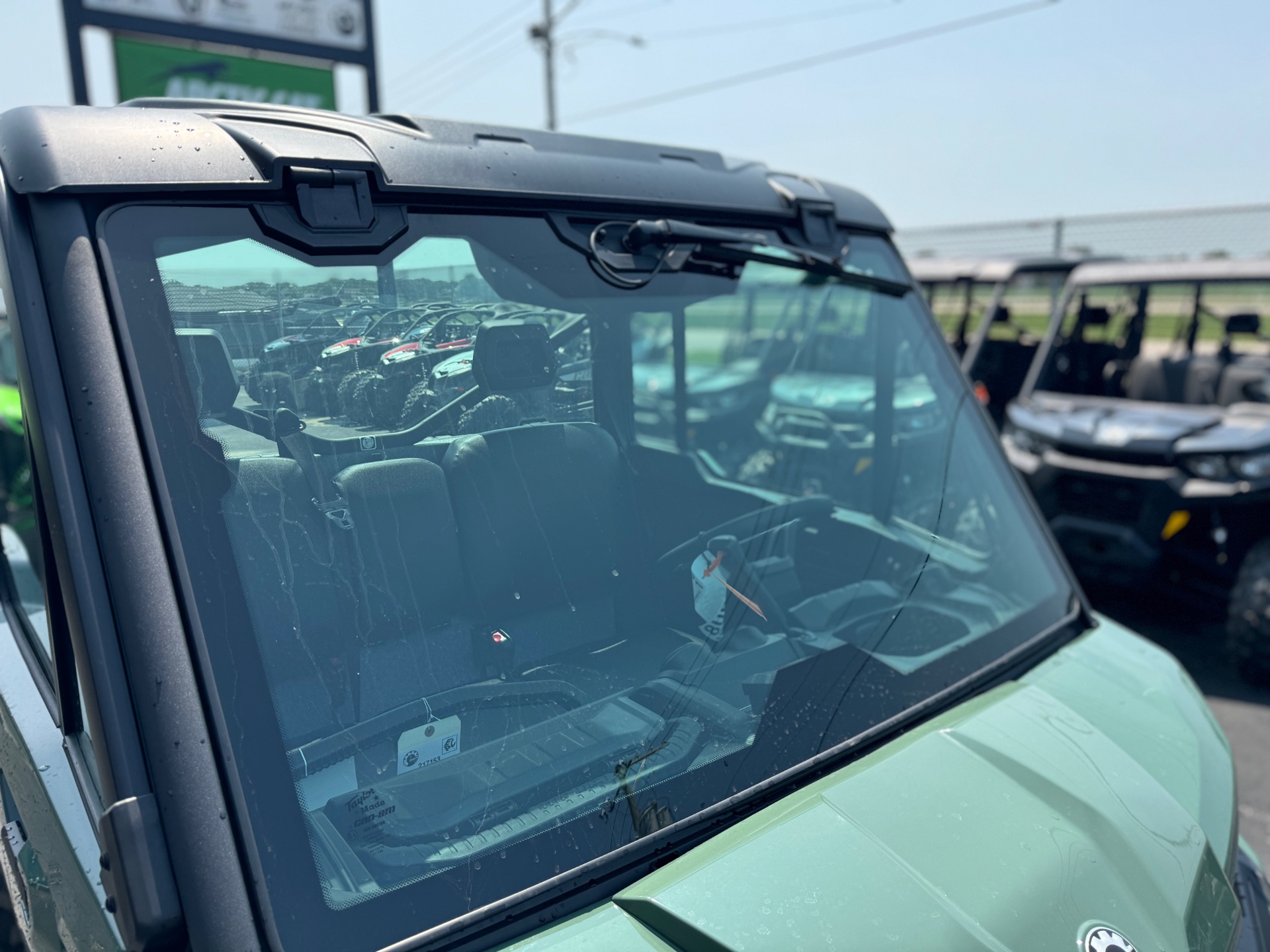 2024 Can-Am Defender DPS CAB in Roscoe, Illinois - Photo 6