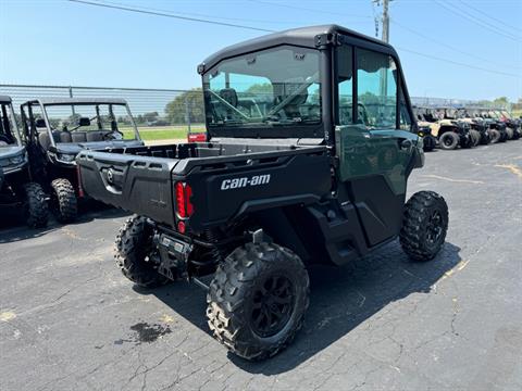 2024 Can-Am Defender DPS CAB in Roscoe, Illinois - Photo 8