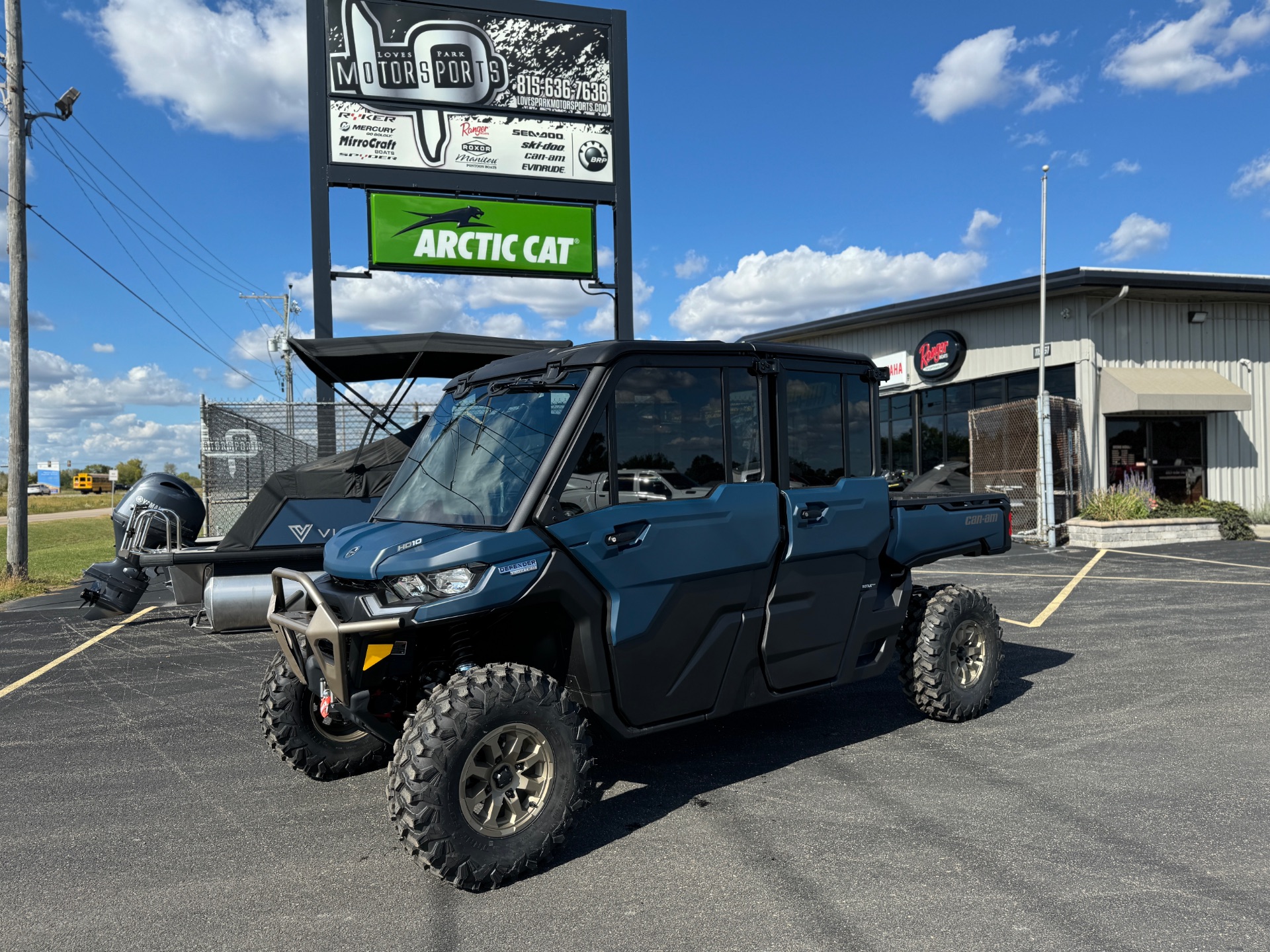 2025 Can-Am Defender MAX Limited in Roscoe, Illinois - Photo 2