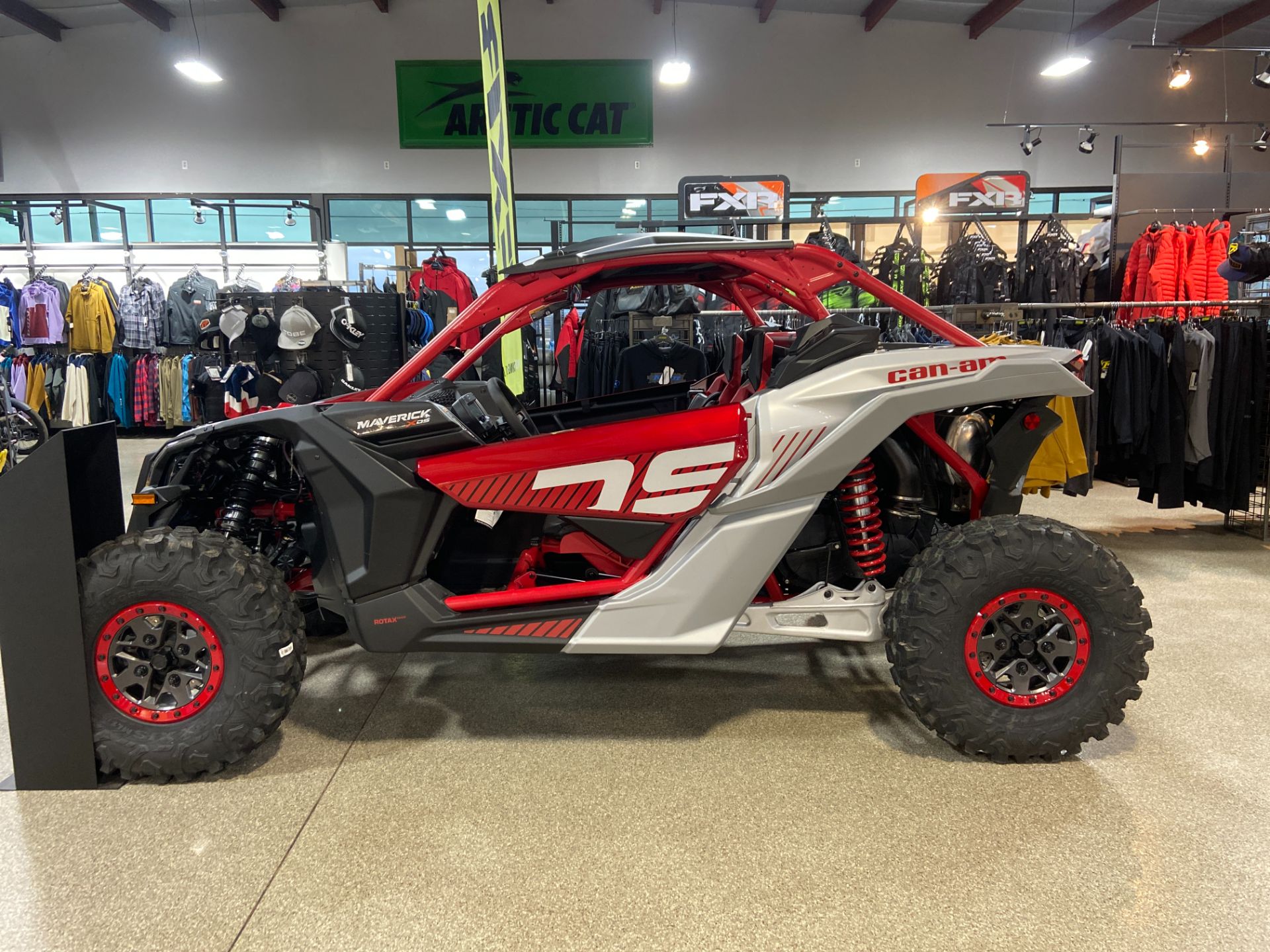 New 2024 CanAm Maverick X3 X DS Turbo RR, Roscoe IL Specs, Price Utility Vehicles Fiery Red