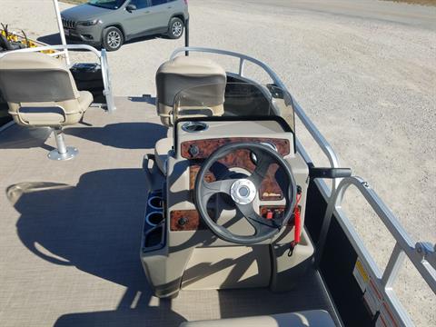 2022 Sun Tracker Bass Buggy 16 XL Select in Eastland, Texas - Photo 7