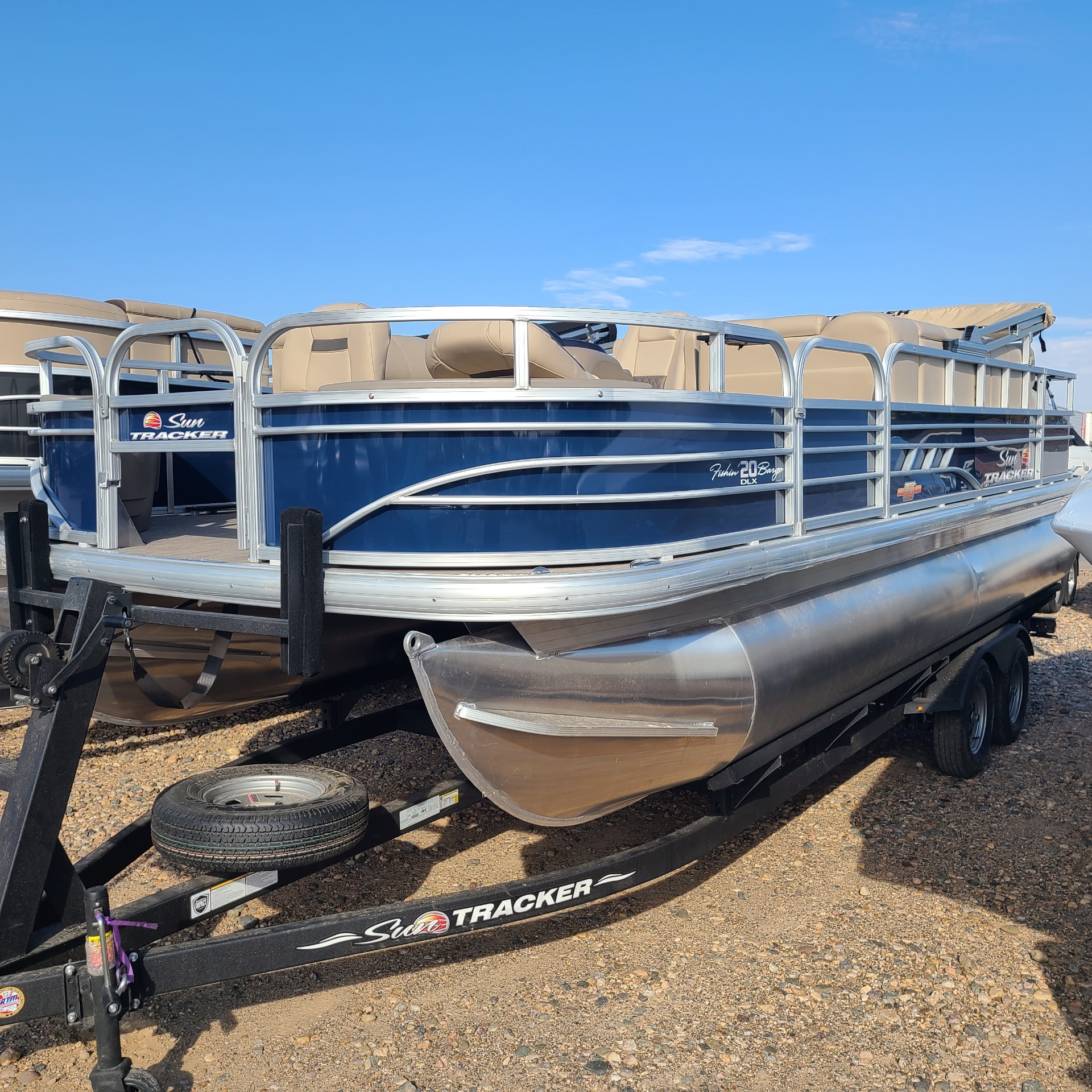 2023 Sun Tracker Fishin' Barge 20 in Rapid City, South Dakota - Photo 1