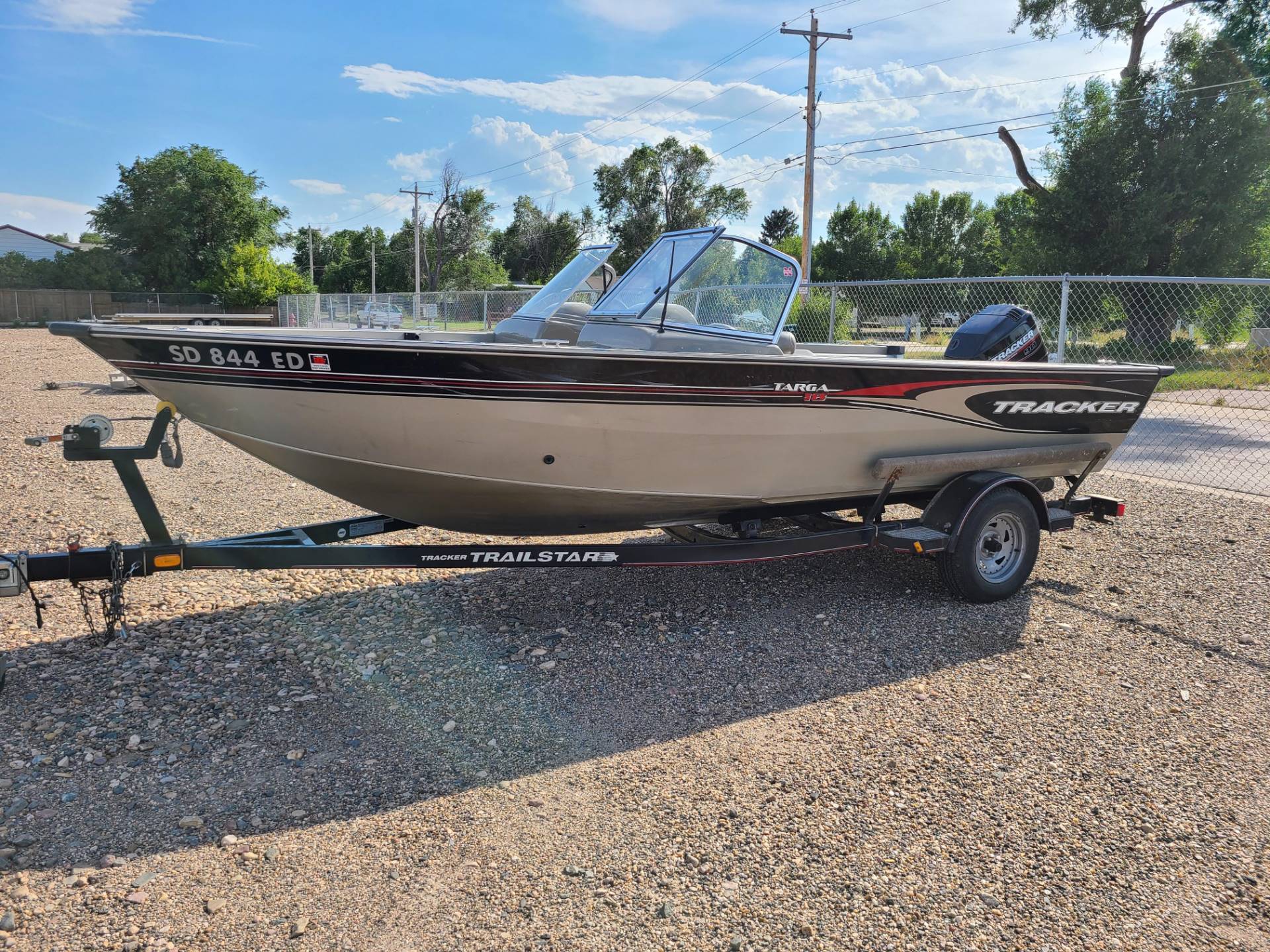 used 2002 tracker targa 18 power boats outboard in rapid city sd stock number u05d202 2002 tracker targa 18 in rapid city south dakota