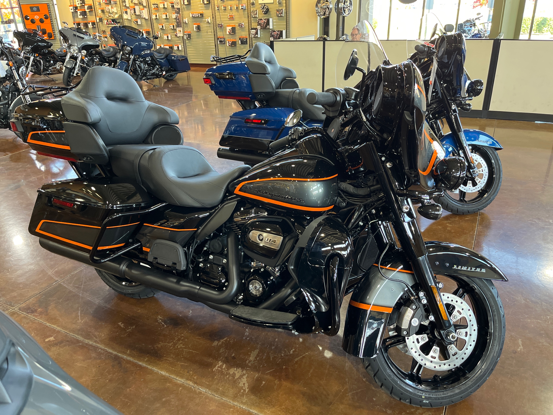 2022 Harley-Davidson Ultra Limited in Winchester, Virginia - Photo 1