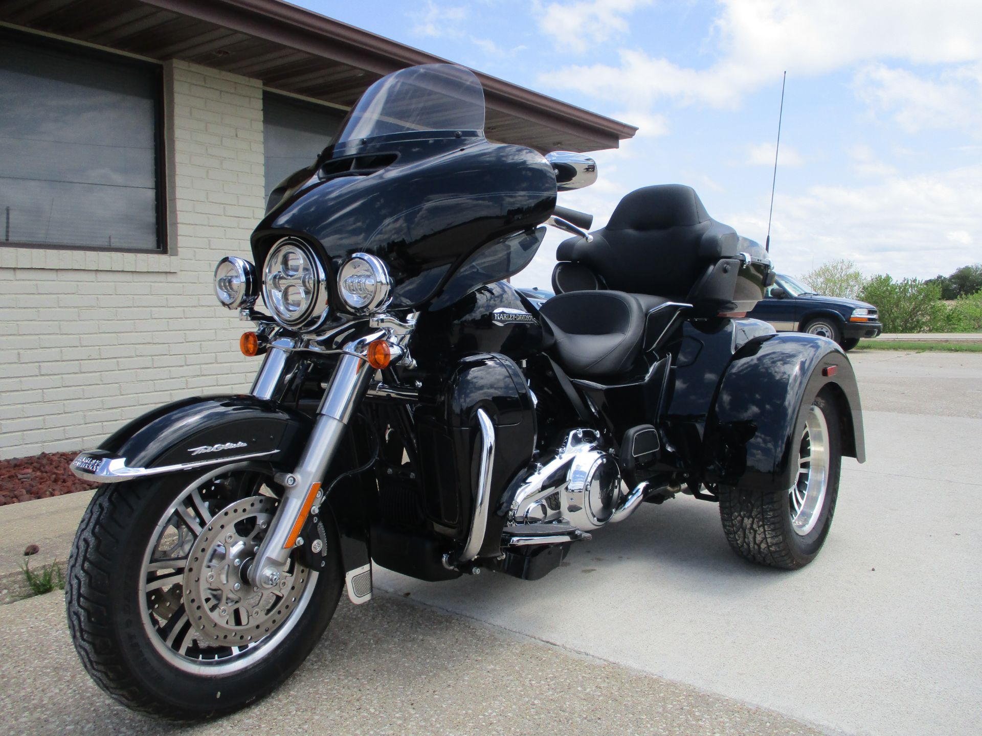 2020 Harley-Davidson Tri Glide® Ultra in Winterset, Iowa - Photo 4