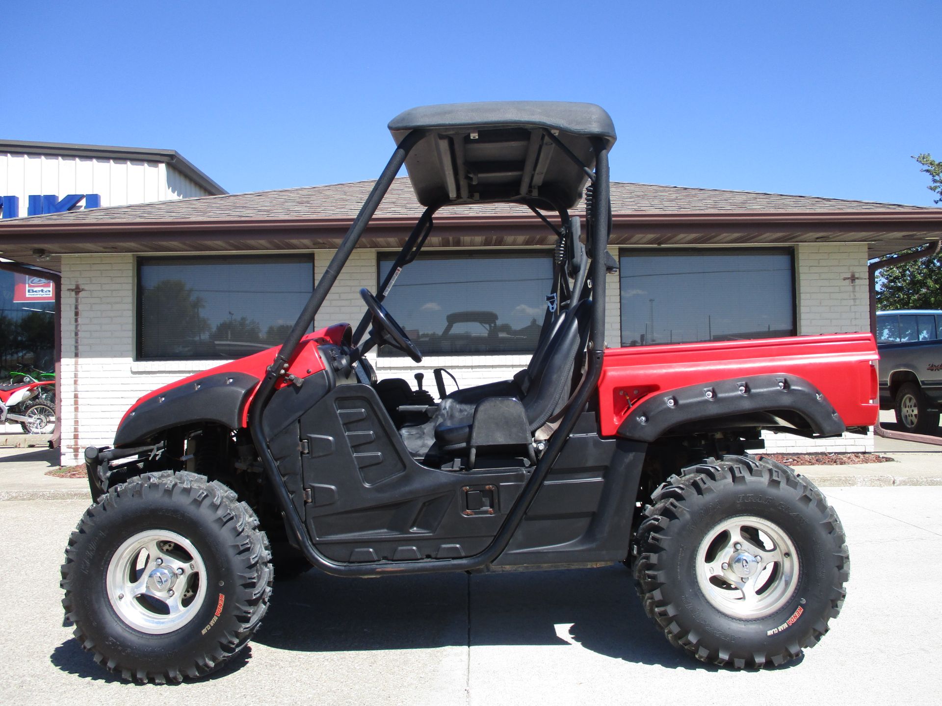 2011 Yamaha Rhino 700 FI Auto. 4x4 in Winterset, Iowa - Photo 2