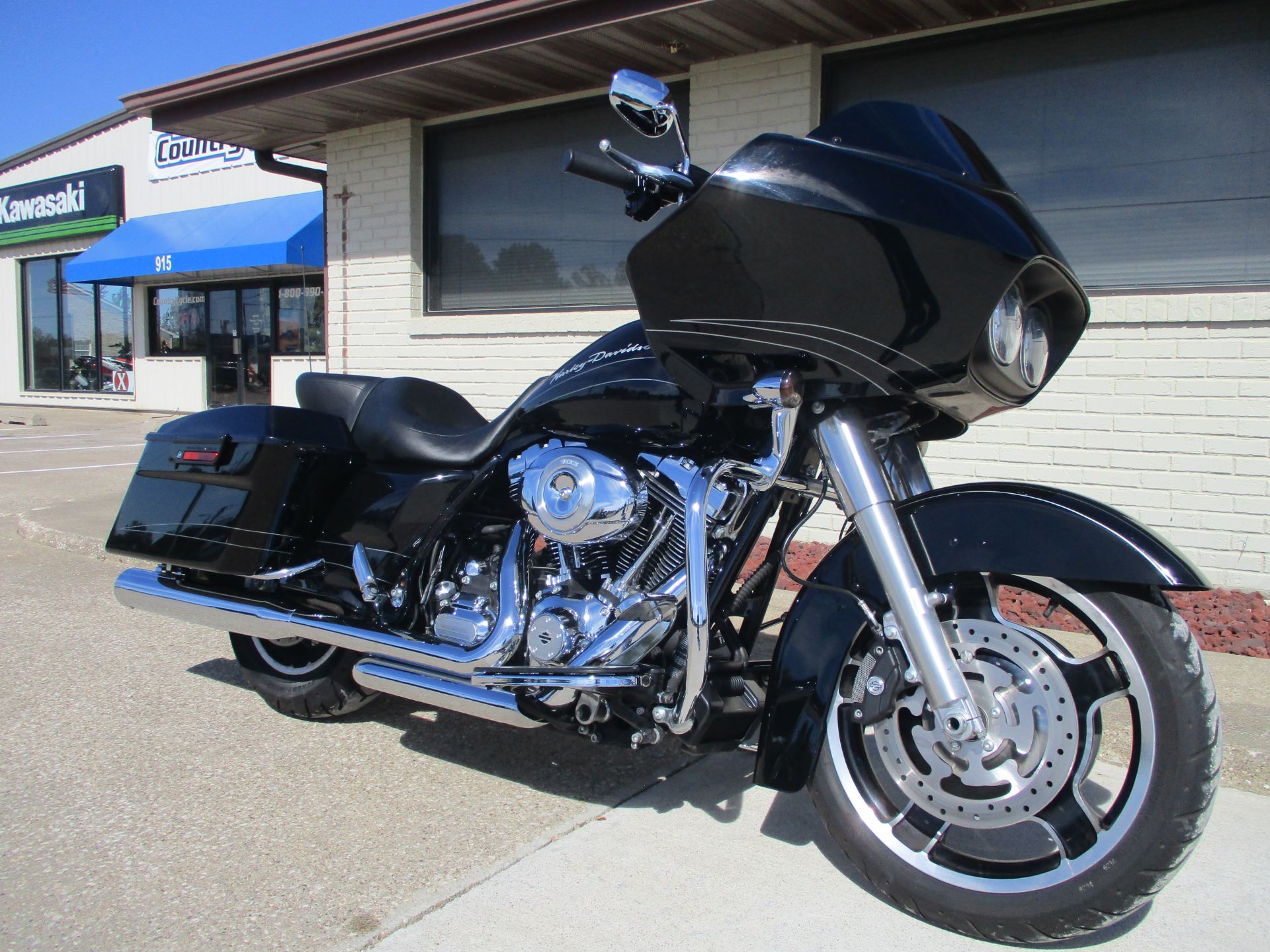 2011 Harley-Davidson Road Glide® Custom in Winterset, Iowa - Photo 3