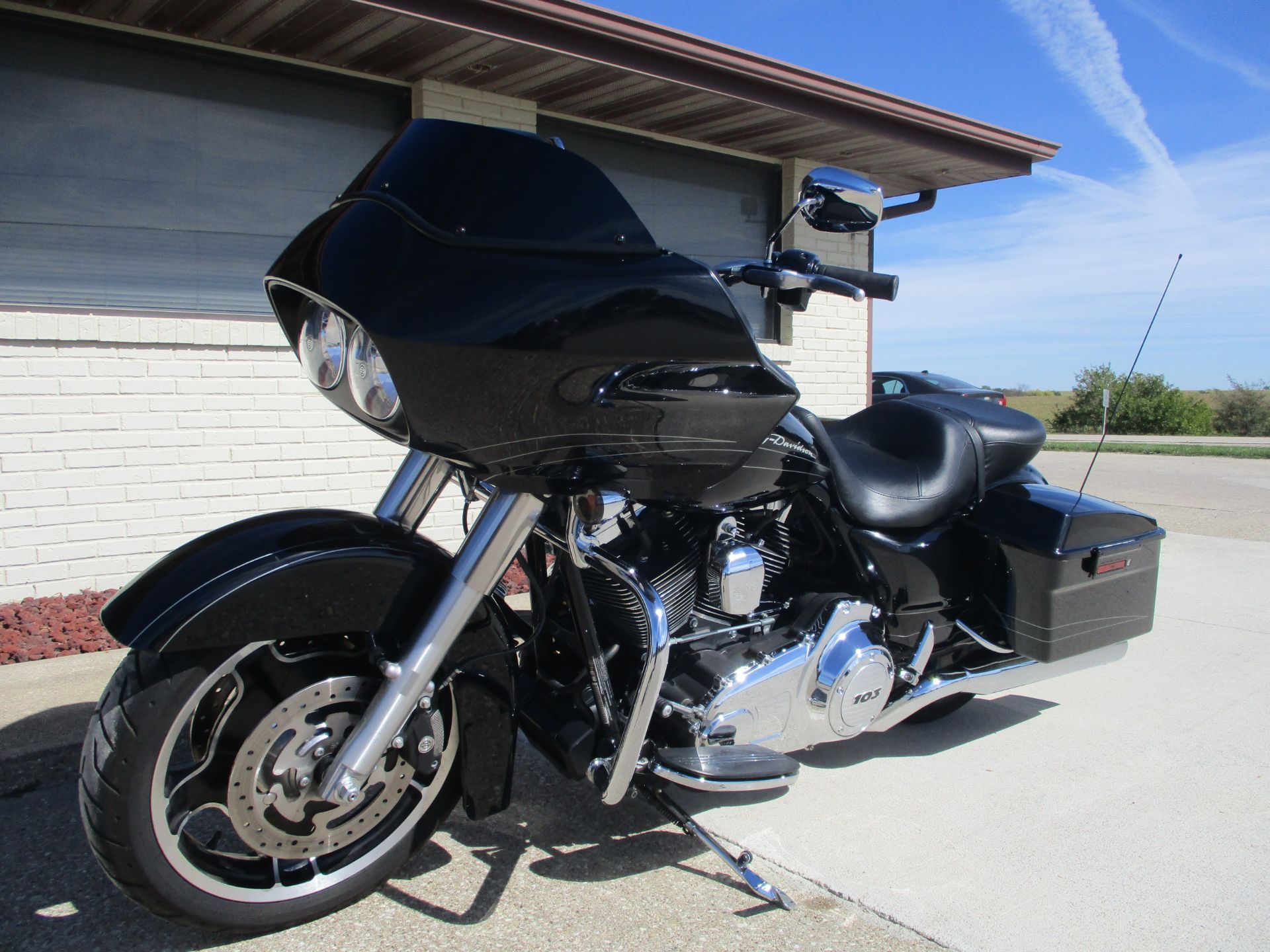 2011 Harley-Davidson Road Glide® Custom in Winterset, Iowa - Photo 4