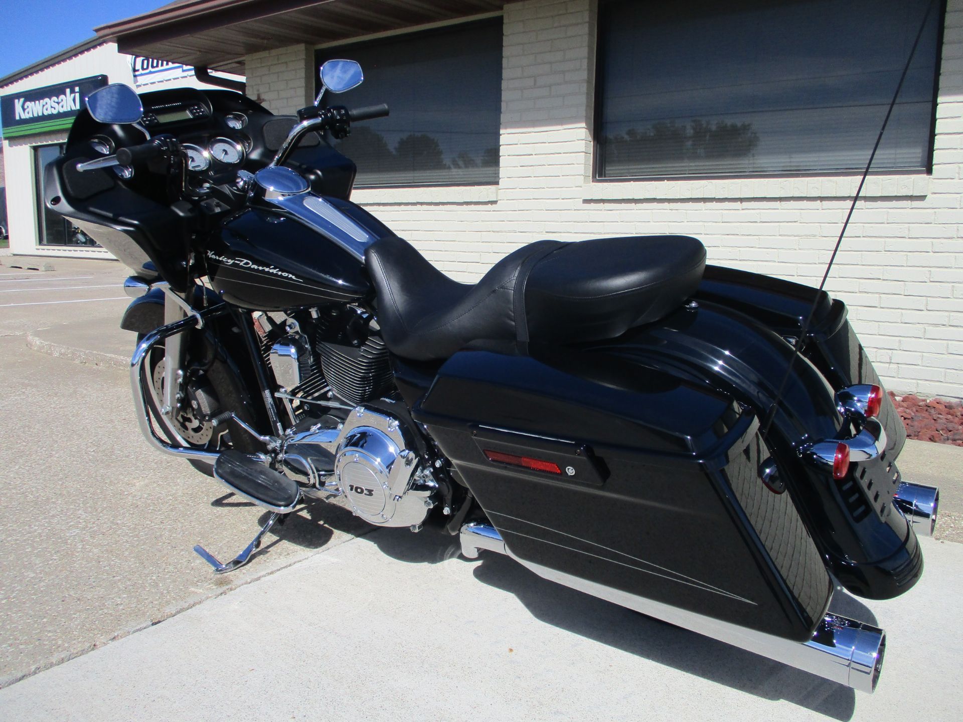 2011 Harley-Davidson Road Glide® Custom in Winterset, Iowa - Photo 6