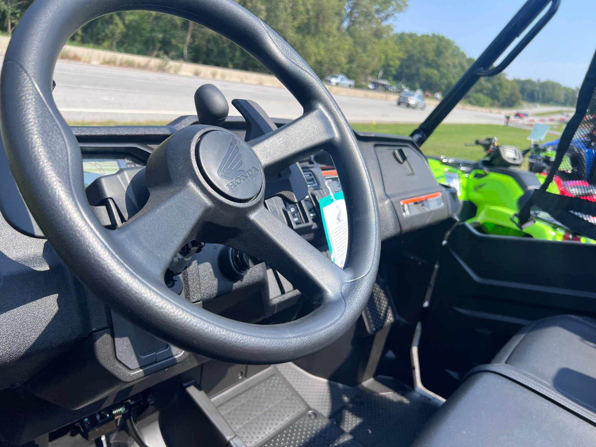 2024 Honda Pioneer 1000-5 in Valparaiso, Indiana - Photo 10