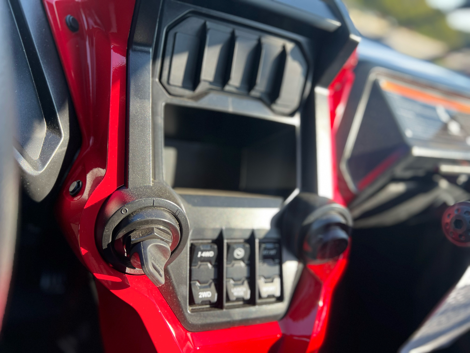 2024 Honda Talon 1000R-4 FOX Live Valve in Valparaiso, Indiana - Photo 8